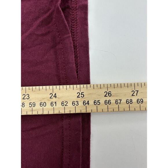 Womens Maroon Virgina Tech Hokies Animal Print Graphic T-Shirt Size Small - Picture 8 of 9